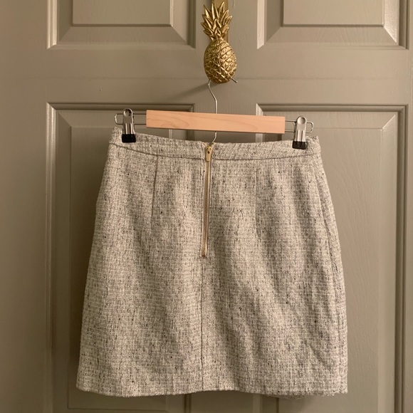 🛍H&M Skirt - Picture 3 of 5